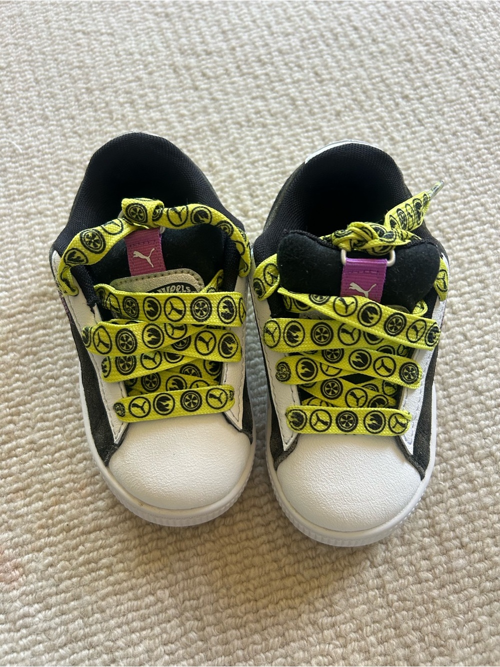Puma Kids Low-Top Sneakers in Black, White & Neon Yellow